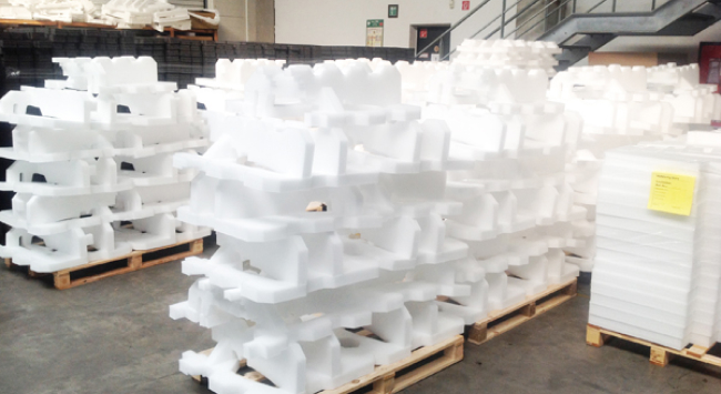 PE_foam_recycling_machine_installed_in_Germany_3