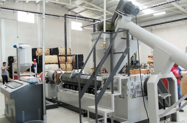 POLYSTAR recycling machine installation in Mexico